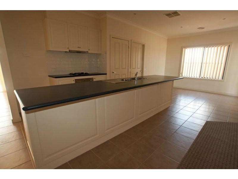 20 Midas Court, Strathfieldsaye VIC 3551