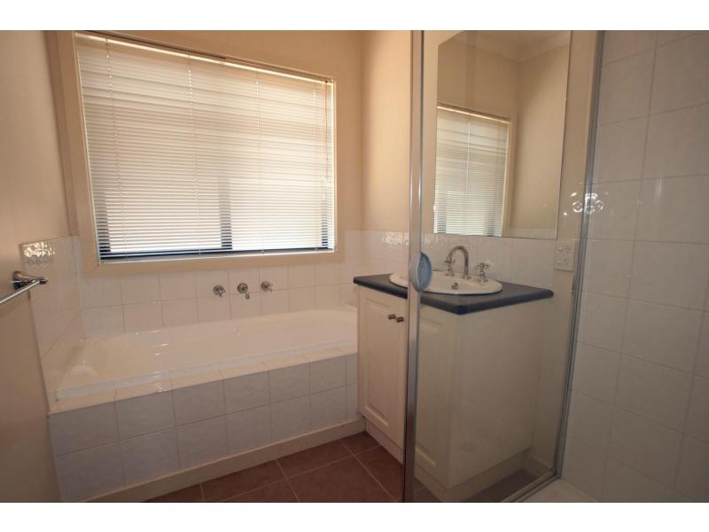 20 Midas Court, Strathfieldsaye VIC 3551