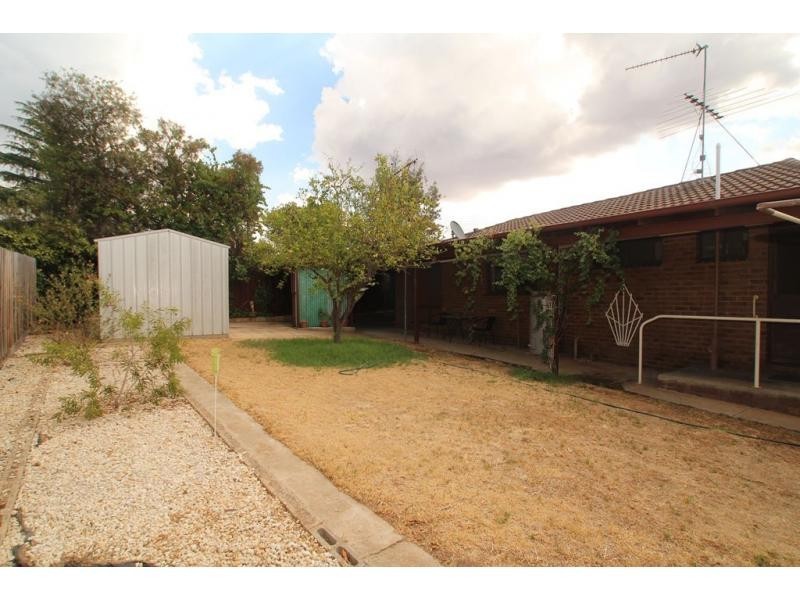 1 Jeffrey Avenue, Flora Hill VIC 3550