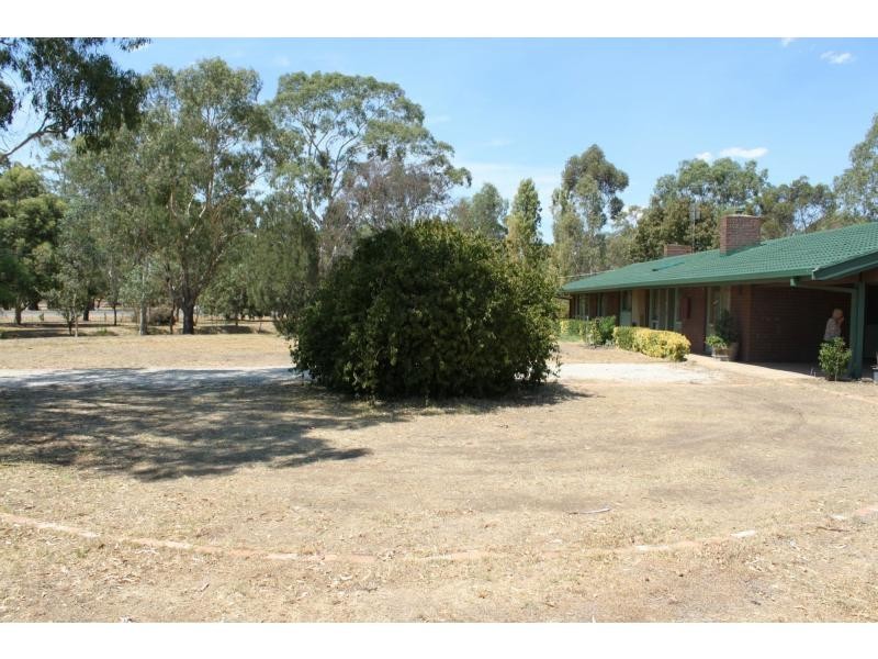 1 Karula Close, Kangaroo Flat VIC 3555