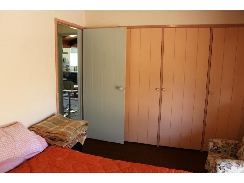 1 Karula Close, Kangaroo Flat VIC 3555