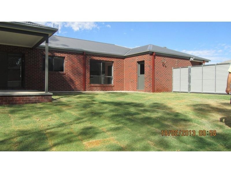 107 Amara Way, Kangaroo Flat VIC 3555