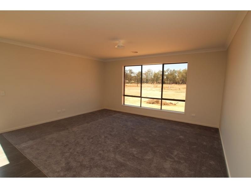 20 Triplett Avenue, Ascot VIC 3551