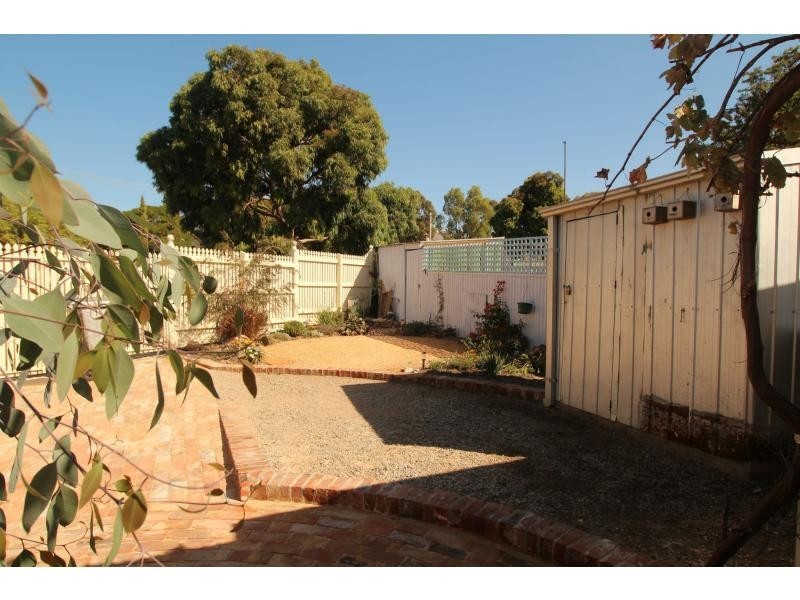 27 Eaglehawk Road, Bendigo VIC 3550