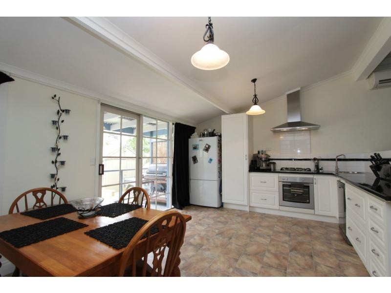134 Gladstone Street, Quarry Hill VIC 3550