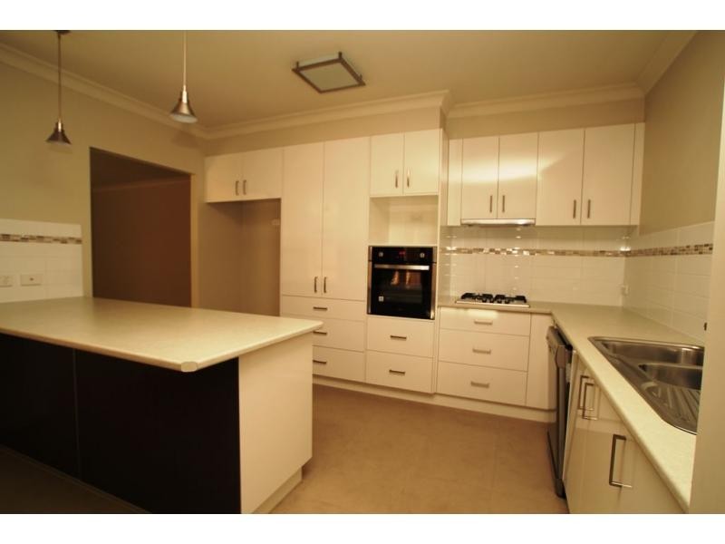 5 Lena Place, Strathfieldsaye VIC 3551