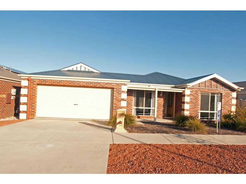 32 Elizabeth Street, Kangaroo Flat VIC 3555