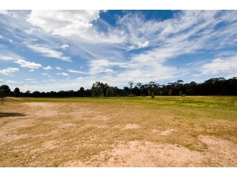 32 Andrew Lane, East Bendigo VIC 3550