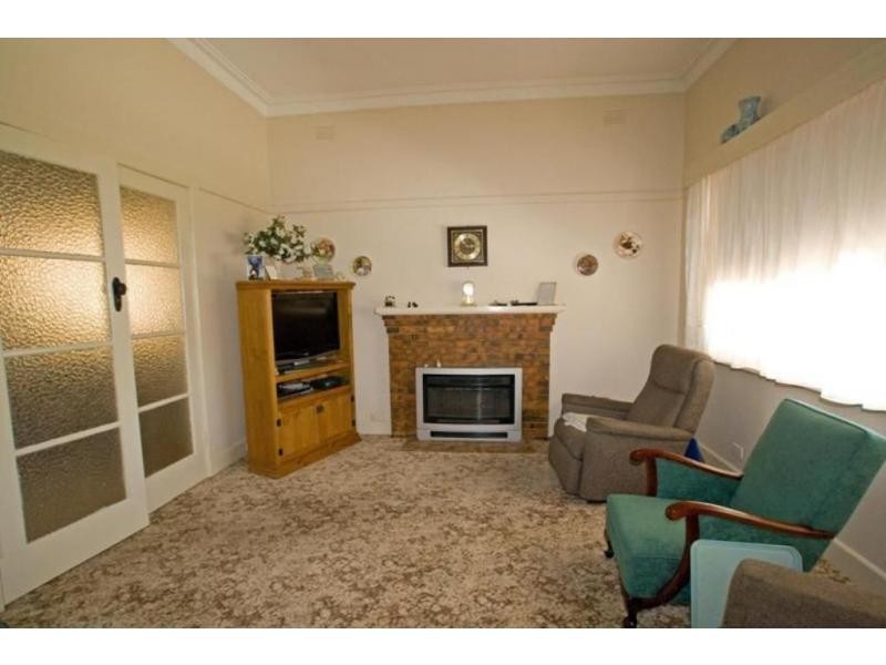 44. Hammer Street, Flora Hill VIC 3550