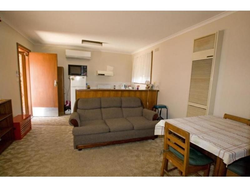 44. Hammer Street, Flora Hill VIC 3550