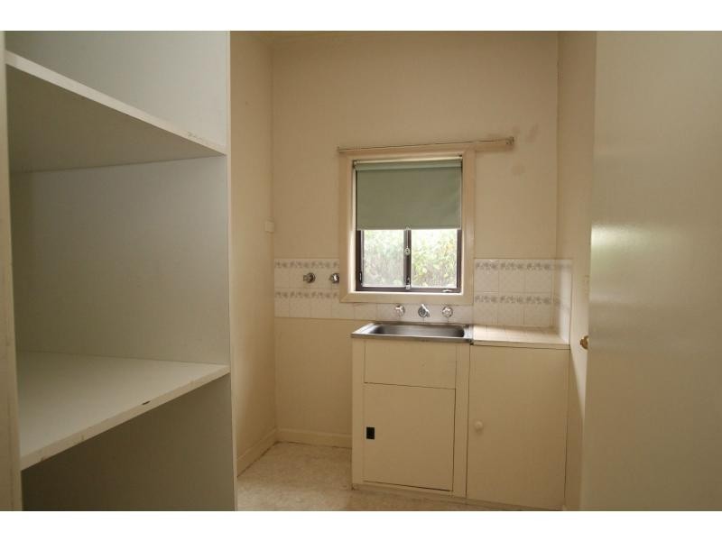 9 Thompson Crescent, Kennington VIC 3550