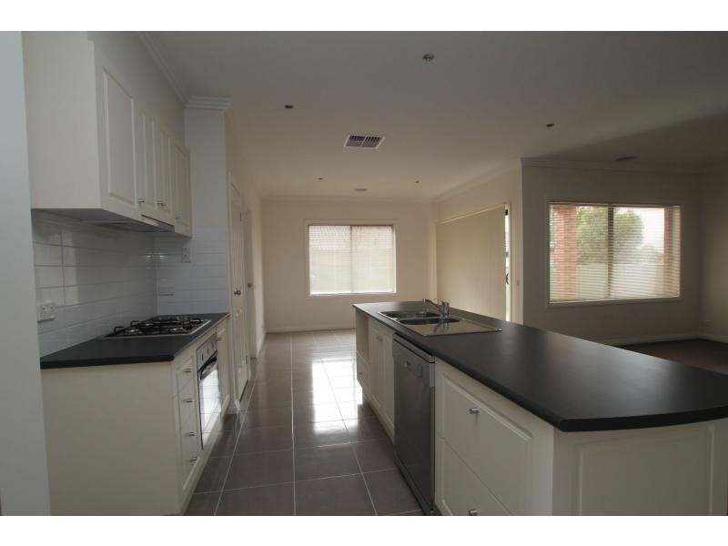 30 Parkway Drive, Strathfieldsaye VIC 3551