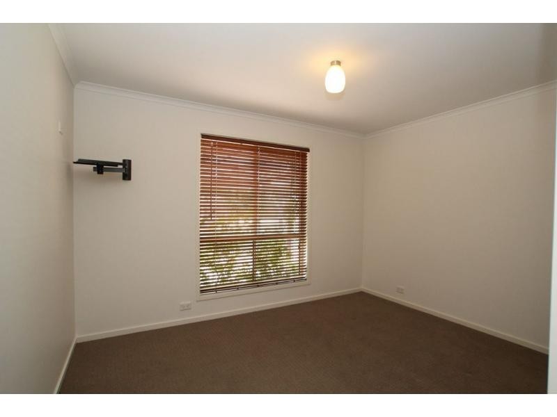 14 Peake Court, Ascot VIC 3551