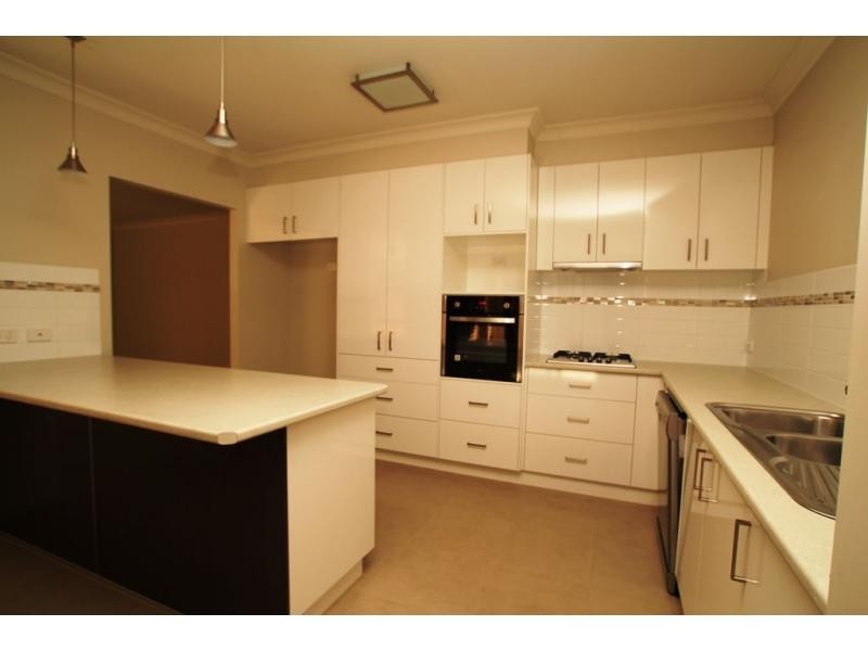 5 Lena Place, Strathfieldsaye VIC 3551