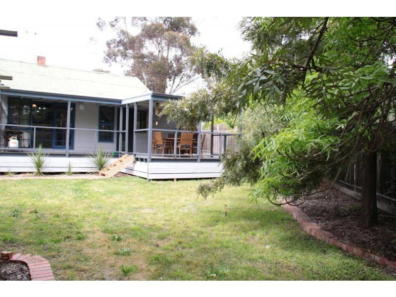 134 Gladstone Street, Quarry Hill VIC 3550
