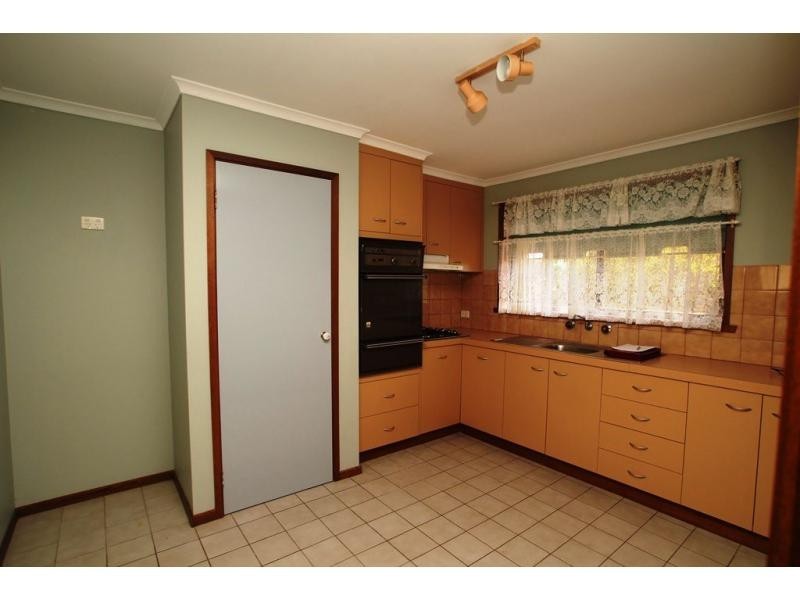 1/9. Cairinini Court, Strathdale VIC 3550