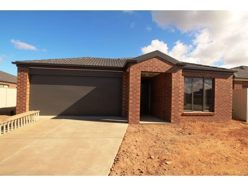 L16 Garden Drive, Epsom VIC 3551