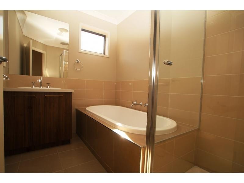 L16 Garden Drive, Epsom VIC 3551