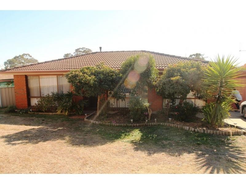 1/9. Cairinini Court, Strathdale VIC 3550