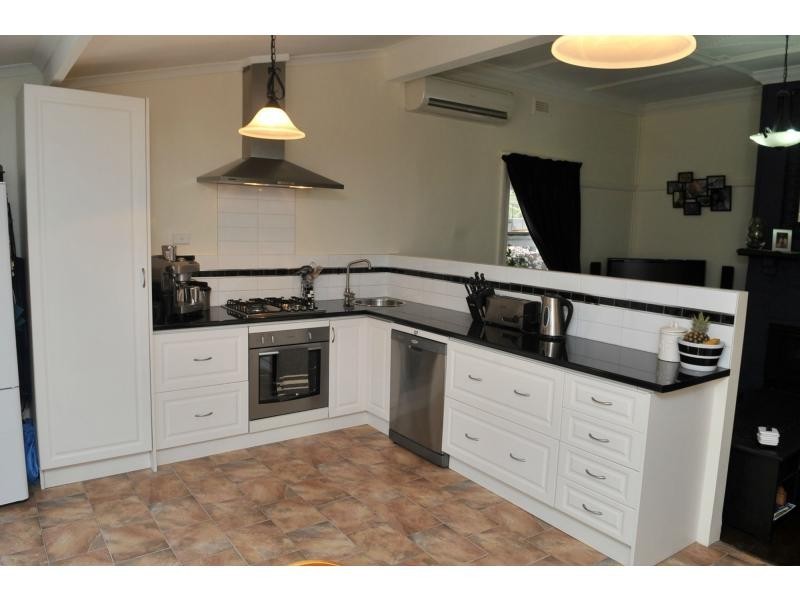 134 Gladstone Street, Quarry Hill VIC 3550