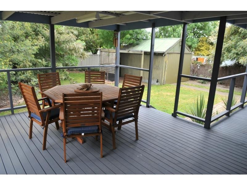 134 Gladstone Street, Quarry Hill VIC 3550