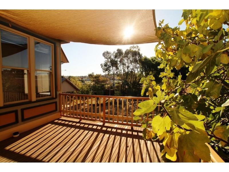 302 High Street, Golden Square VIC 3555