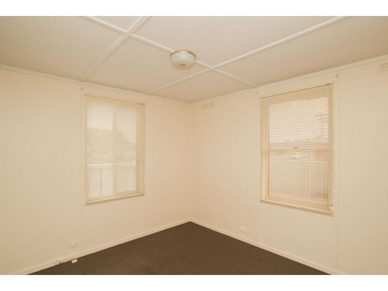 5 Holmes Road, North Bendigo VIC 3550