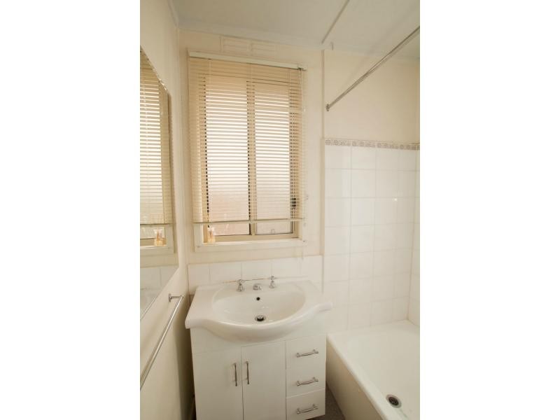 5 Holmes Road, North Bendigo VIC 3550