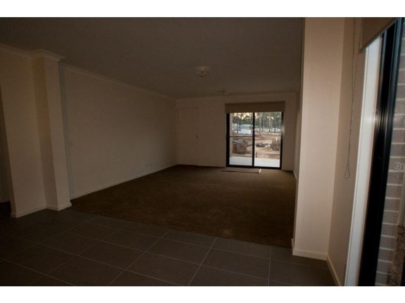 12 Sheard Street, California Gully VIC 3556