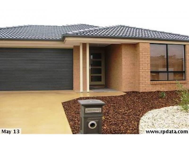 8 Pamela Avenue, Jackass Flat VIC 3556