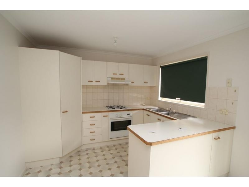 8 Sunrise Court, Strathdale VIC 3550