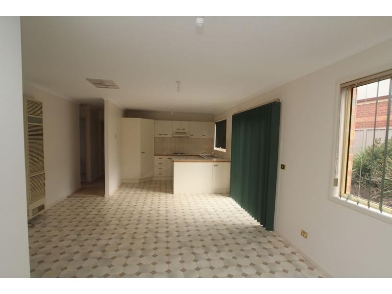 8 Sunrise Court, Strathdale VIC 3550