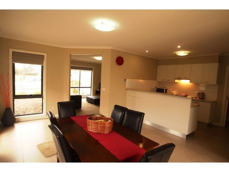 13 Plumridge Street, White Hills VIC 3550