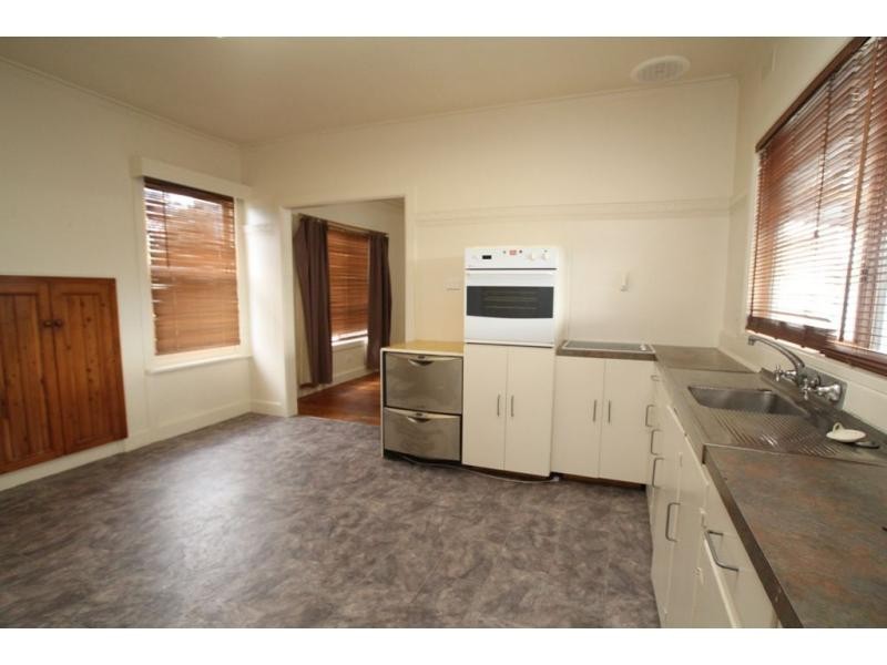 59 Powell Avenue, Strathdale VIC 3550