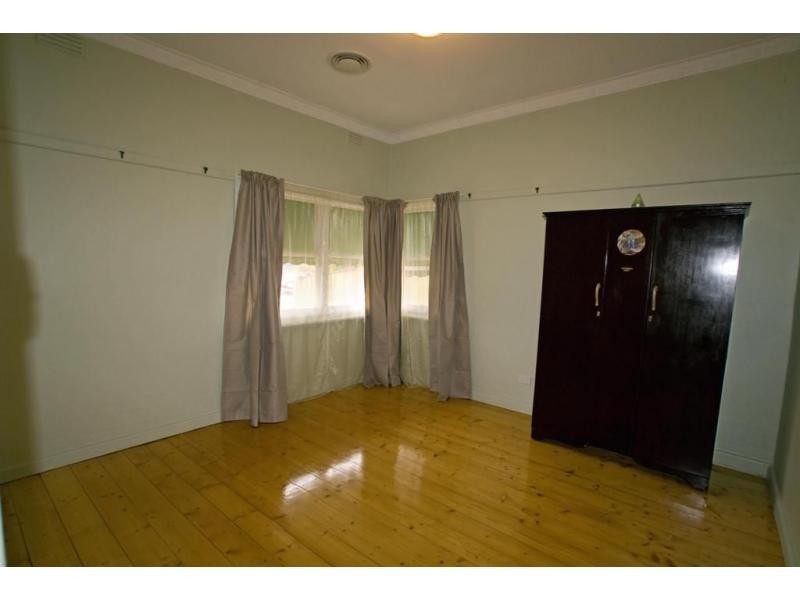 .7 Theodore Street, Flora Hill VIC 3550