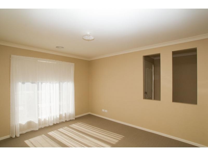 9 Metropolitan Drive, Eaglehawk VIC 3556