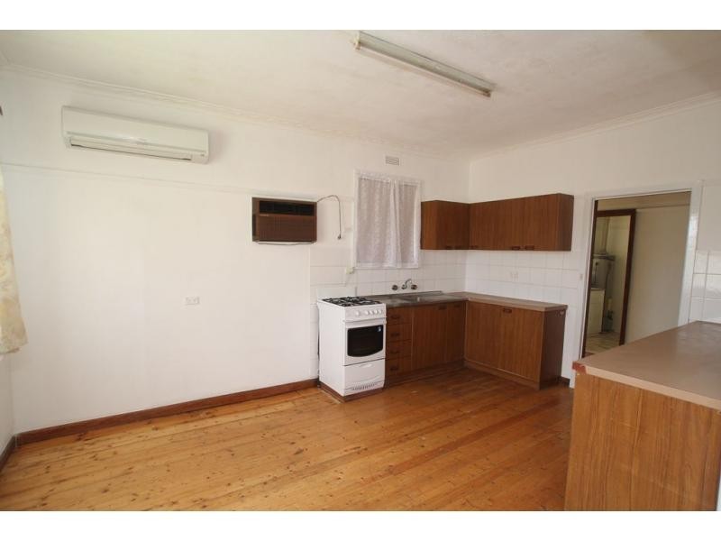 2 Gordon Street, Kangaroo Flat VIC 3555