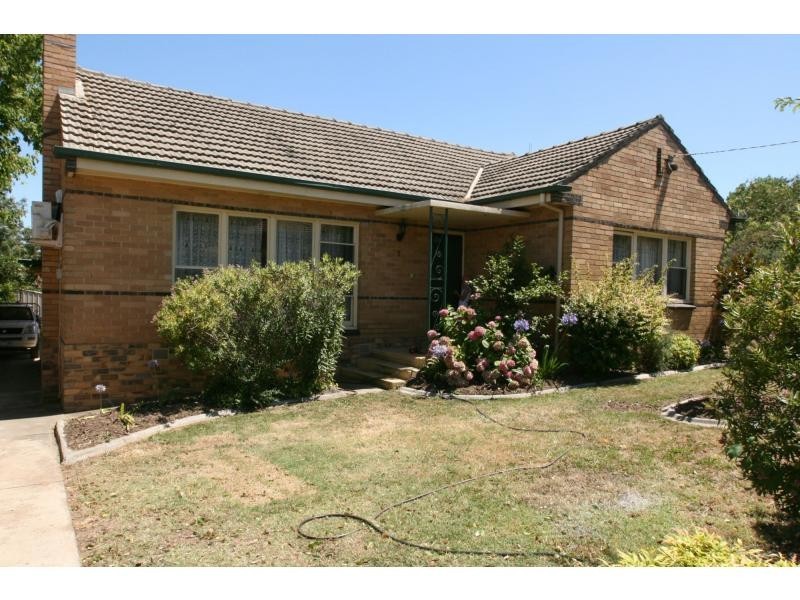 1 Swalling Crescent, Kennington VIC 3550