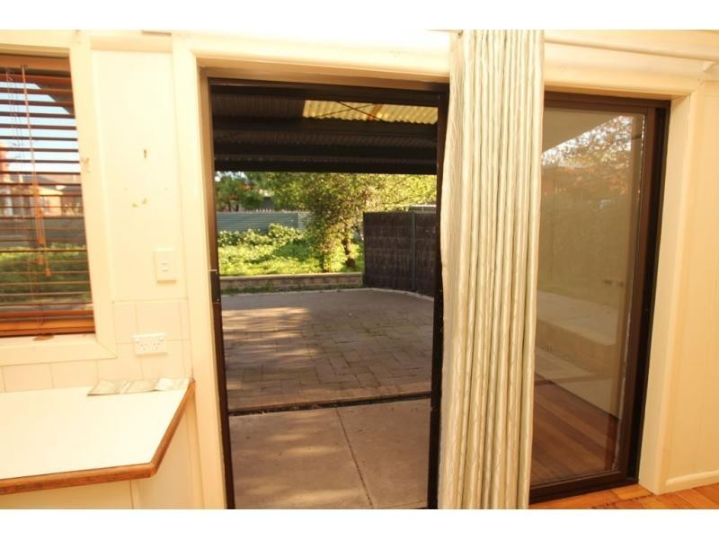 14 Dreschler Street, Flora Hill VIC 3550