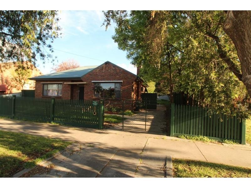 14 Dreschler Street, Flora Hill VIC 3550