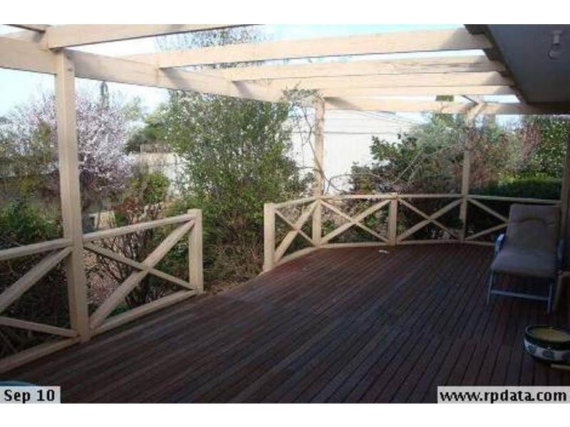 239 North Harley Street, Strathdale VIC 3550