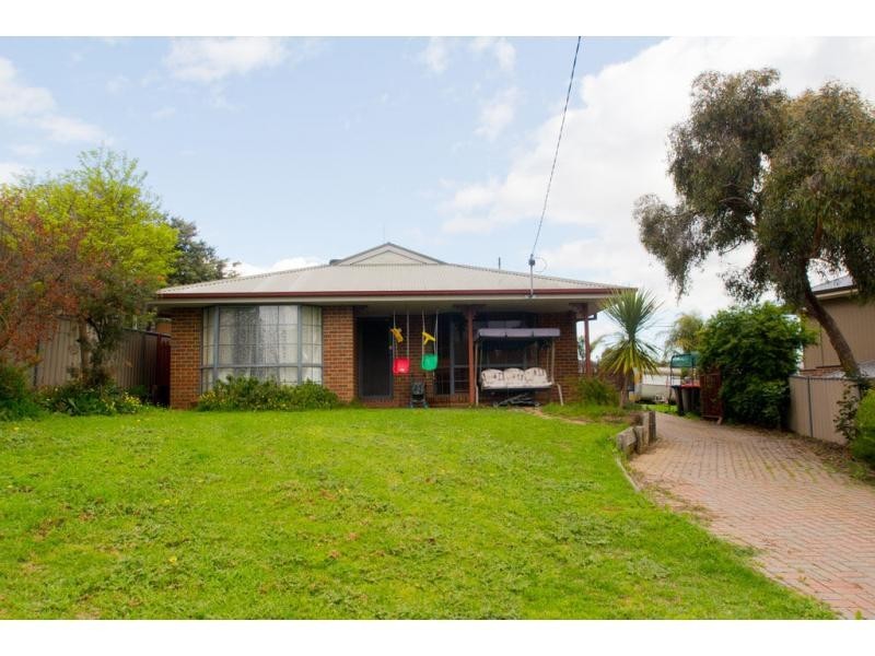 Flora Hill VIC 3550