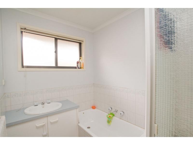 Flora Hill VIC 3550