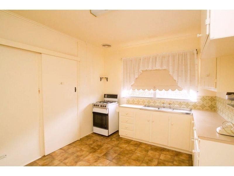 49 Bennett Street, Long Gully VIC 3550