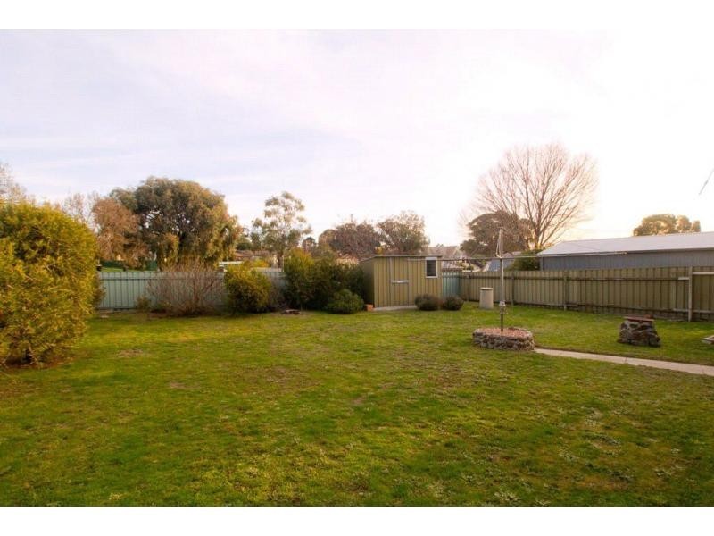 49 Bennett Street, Long Gully VIC 3550