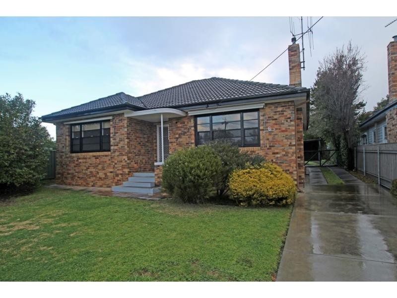 6 Bendigo Crescent, Flora Hill VIC 3550