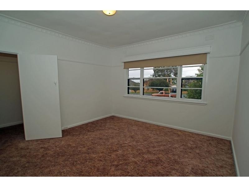 6 Bendigo Crescent, Flora Hill VIC 3550