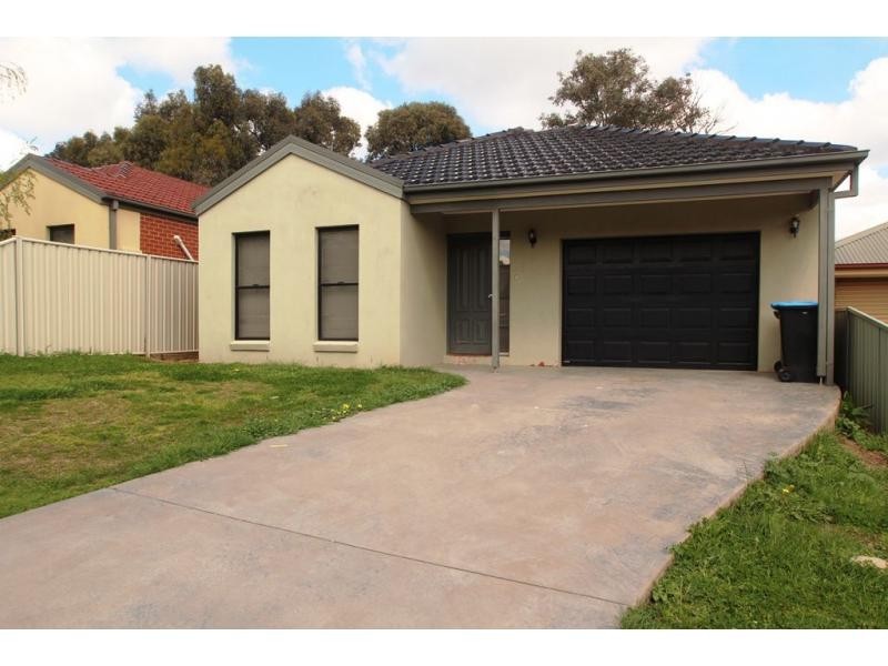 10A Devon Close, Strathdale VIC 3550