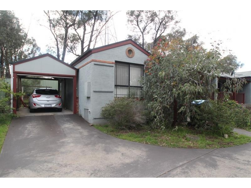 Unit 4/103 Osborne Street, Flora Hill VIC 3550