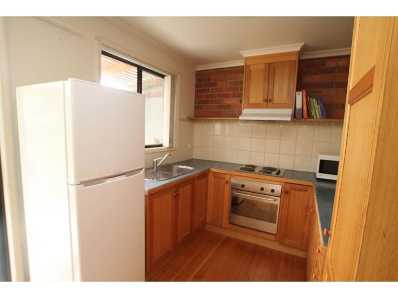 Unit 4/103 Osborne Street, Flora Hill VIC 3550